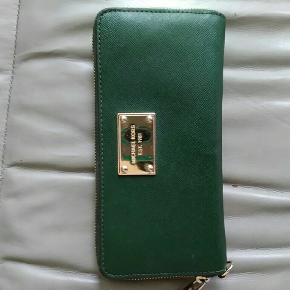 Michael kors wallet