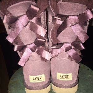 Purple bailey bow uggs
