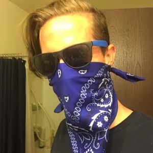 Meet your Posher, Jonathan