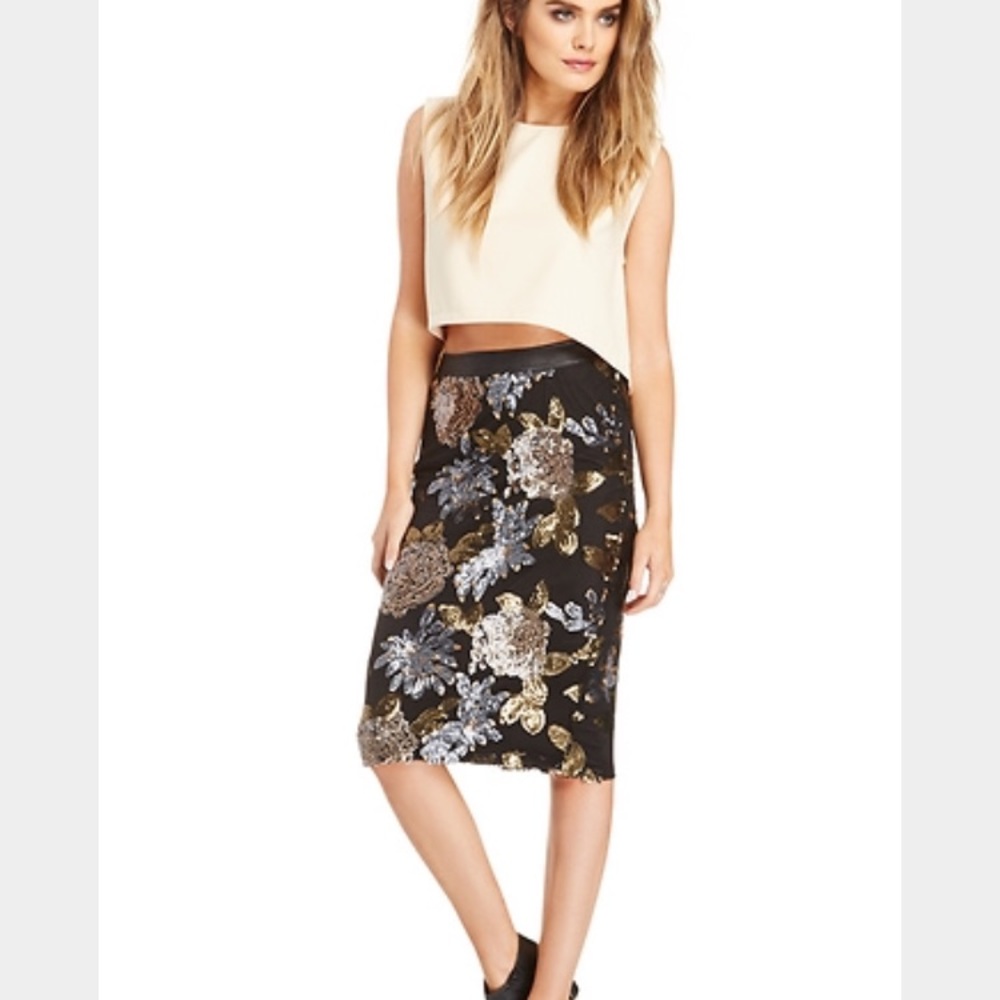 Sequin knee length skirt NWT