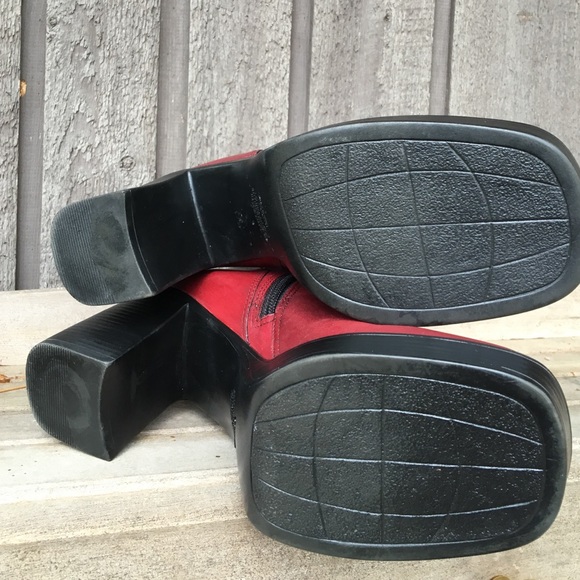 "Connie, Too" Red Leather Calf-high Vintage Boots - Picture 2 of 4