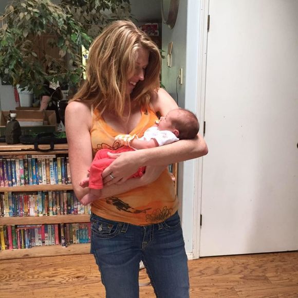 Meet your Posher, Laura - Picture 3 of 3