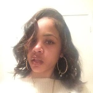 Meet your Posher, Jasmine