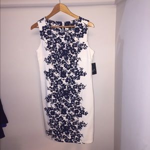 Ronni Nicole Keyhole Floral Sheath Dress