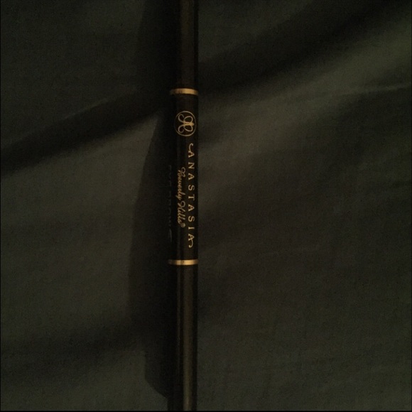 SOLD❌Anastasia Brow Wiz - Picture 3 of 4