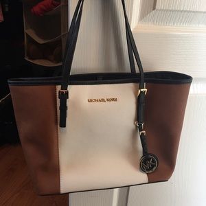 MK purse