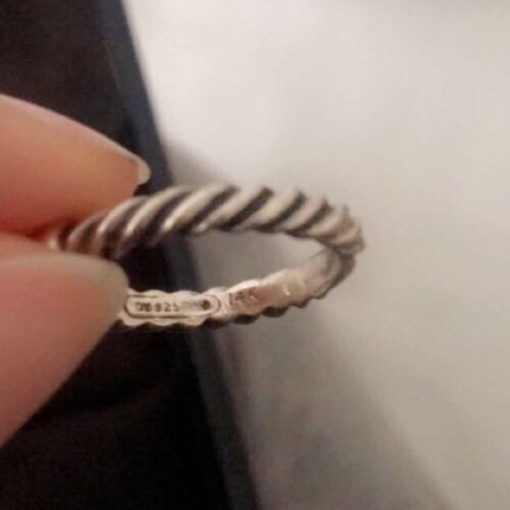 David Yurman 925 & Gold 'X' Stacking Ring - Picture 4 of 4