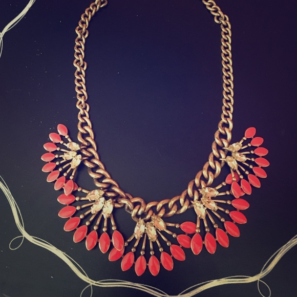 Stella & Dot Coral Cay Statement Necklace