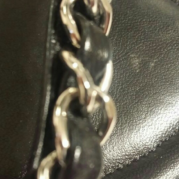 #SOLD# CHANEL Lambskin Silver Chain Formal - Picture 4 of 4