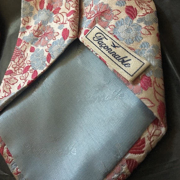 Faconnable Men's Tie - Picture 3 of 3