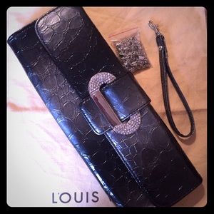 Gorgeous Clutch w/Rhinestone Detail NEW