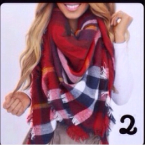 ❣️3 COLORS❣️ Pink Red Mustard Plaid Blanket Scarf - Picture 2 of 3