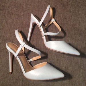 *Brand New* ASOS Cornflower Blue Pointy Heels