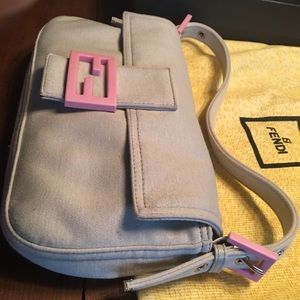FENDI Baguette