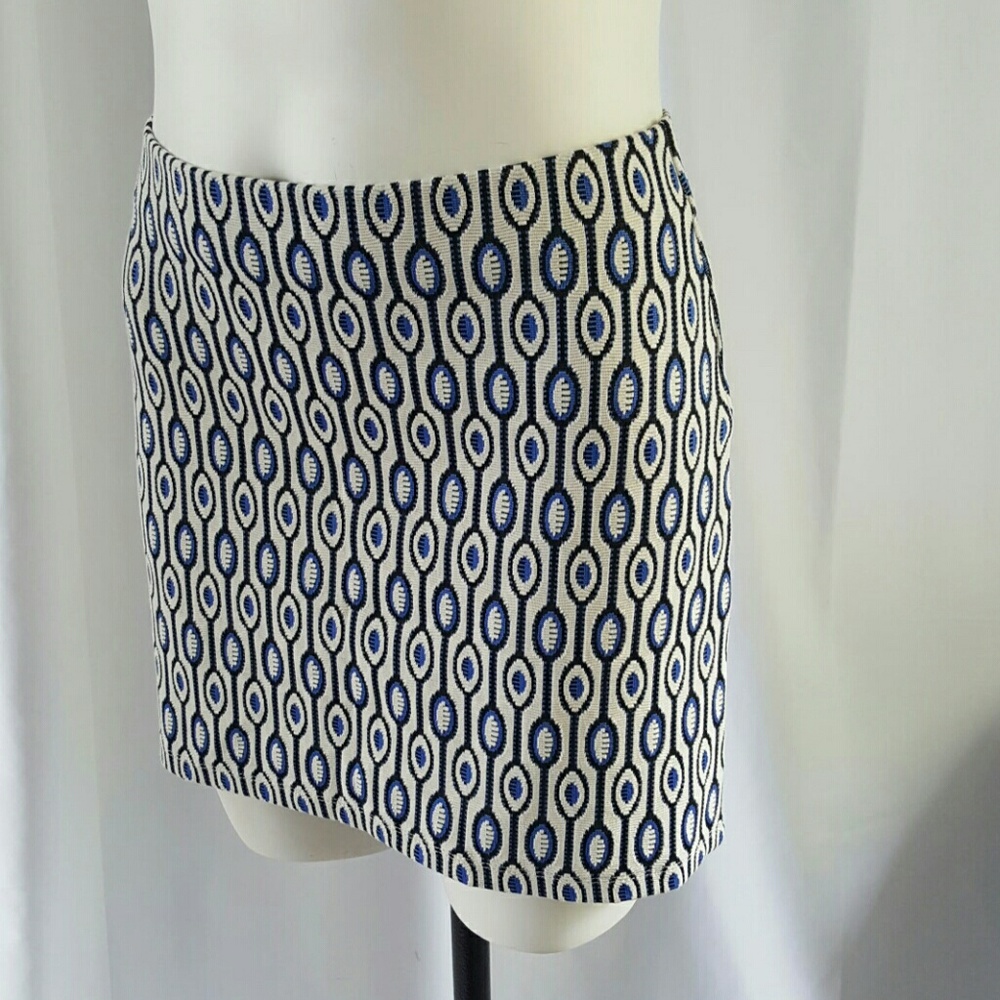 H&M Geometric Print Stretch Mini Skirt