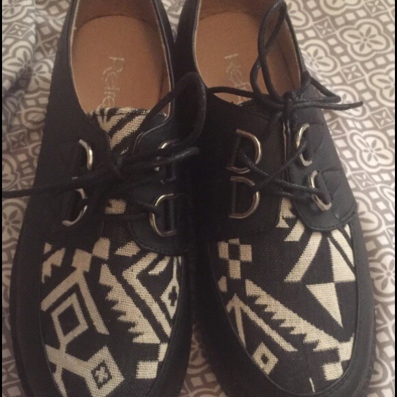 Black & White Pattern Shoe