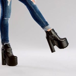 YRU Gemma Harness Bootie