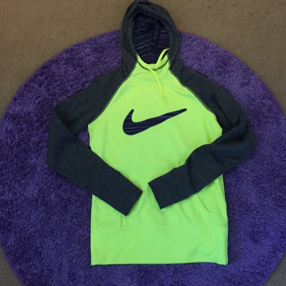 Nike sweatshirt, never worn.