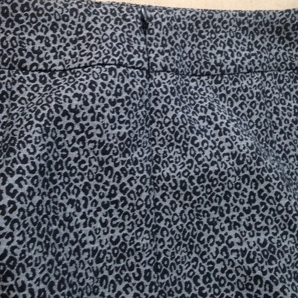 Black and grey Ann Taylor animal print skirt - Picture 3 of 3