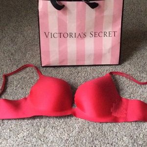🆕VICTORIA'S SECRET Angel Secret Embrace Bra