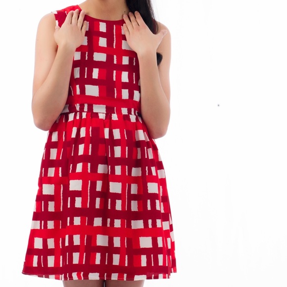 CLEARANCE 💯 Cotton Red Satin Cute Checker Dress - Picture 2 of 4