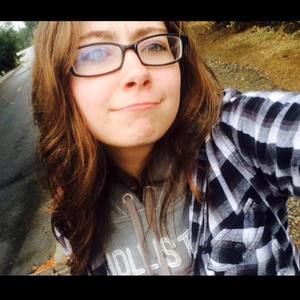 Meet your Posher, Mandy