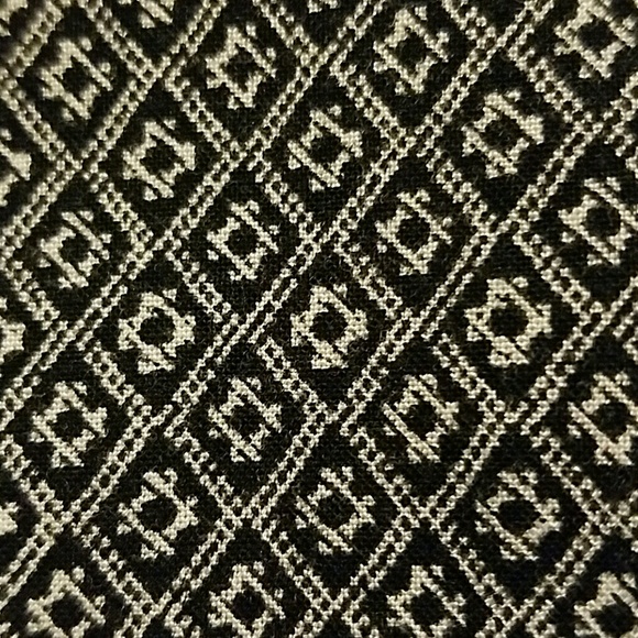 Old navy blouse - Picture 2 of 4