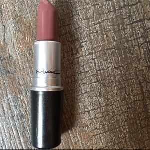 MAC LUSTRE LIPSTICK