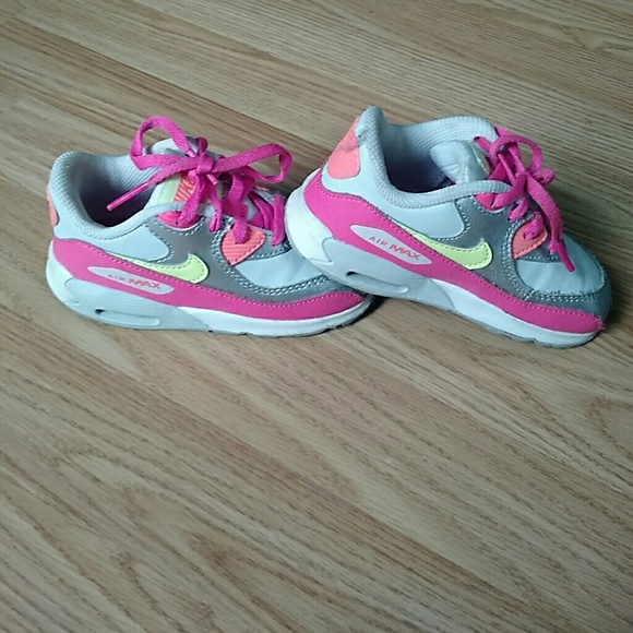 Girls Nike Max sneakers