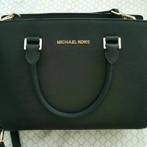Authentic Michael Kors Medium Selma Satchel