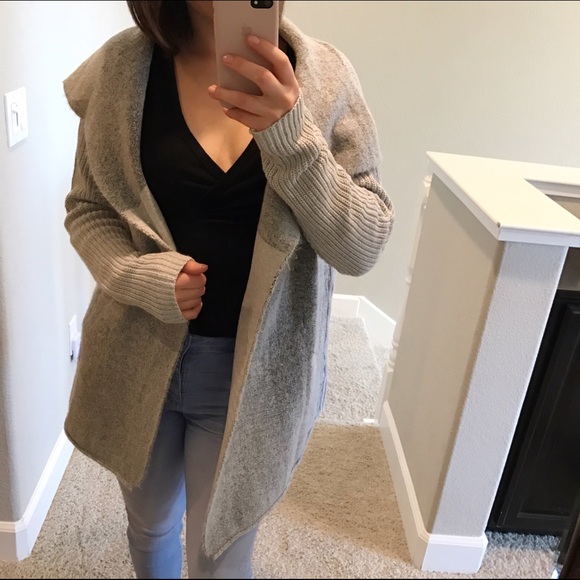 🆕 Gray Ellerie Soft Cardigan - Picture 4 of 4