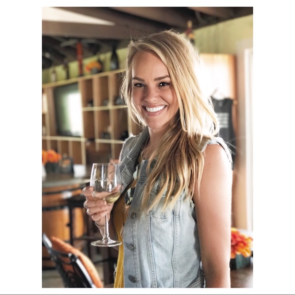 Meet your Posher, Lynnette - Picture 7 of 7