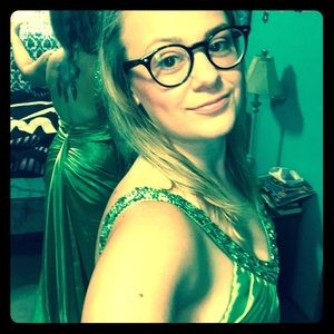 Faviana gown green size 8