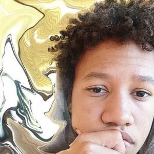 Meet your Posher, Gregory