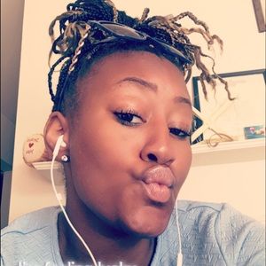 Meet your Posher, Janee