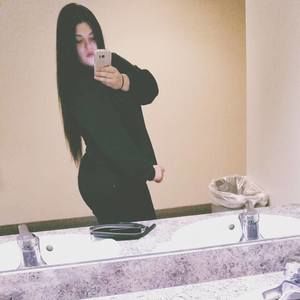 Meet your Posher, Ariel