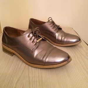 Mossimo Valeria Metallic Oxfords
