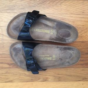 Shiny one strap Madrid Birks