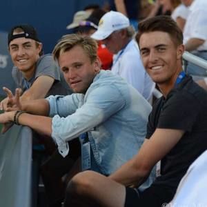 Meet your Posher, Hunter