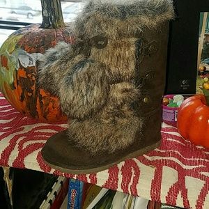 Kids fur booties