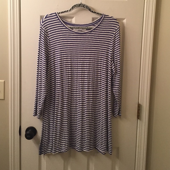 Old Navy Tops - NWOT Old Navy top
