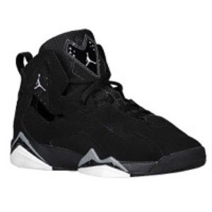 Meet your Posher, Brittney