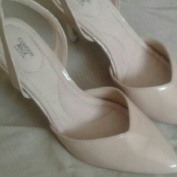 Avon Cushion Walk Heels (nude) size 7