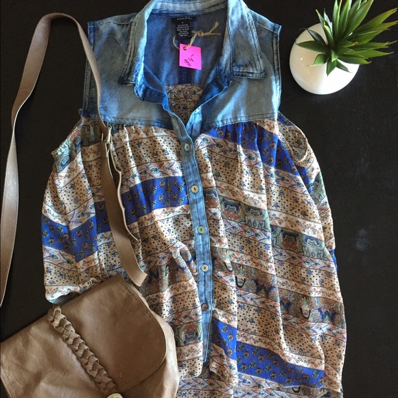 Rue21 Tops - Rue 21 blouse M