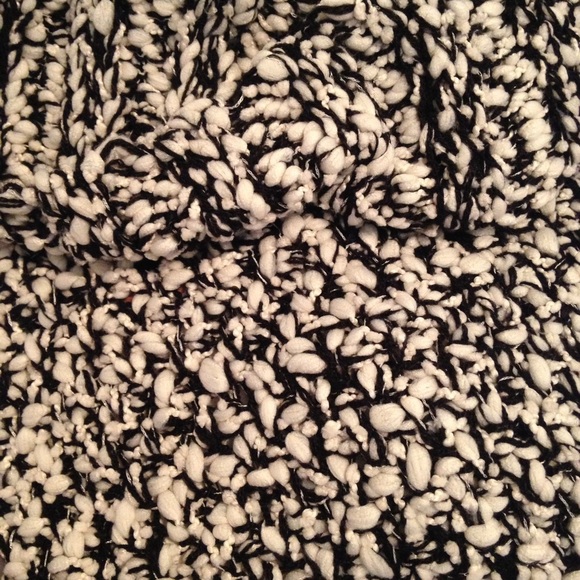 NWT! Super soft oversized knit sweater NWT - Picture 4 of 4