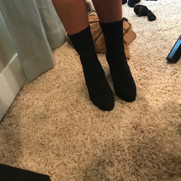 Never been worn comfy ankle booties