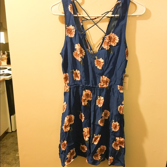 Floral Strappy Mini Dress - Picture 7 of 8