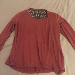Forever 21 2x longsleeve top with cut out back