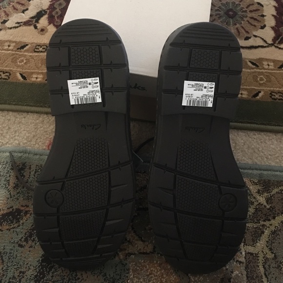 Clarks leather shoes - Picture 2 of 4