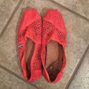 Coral Lace Toms